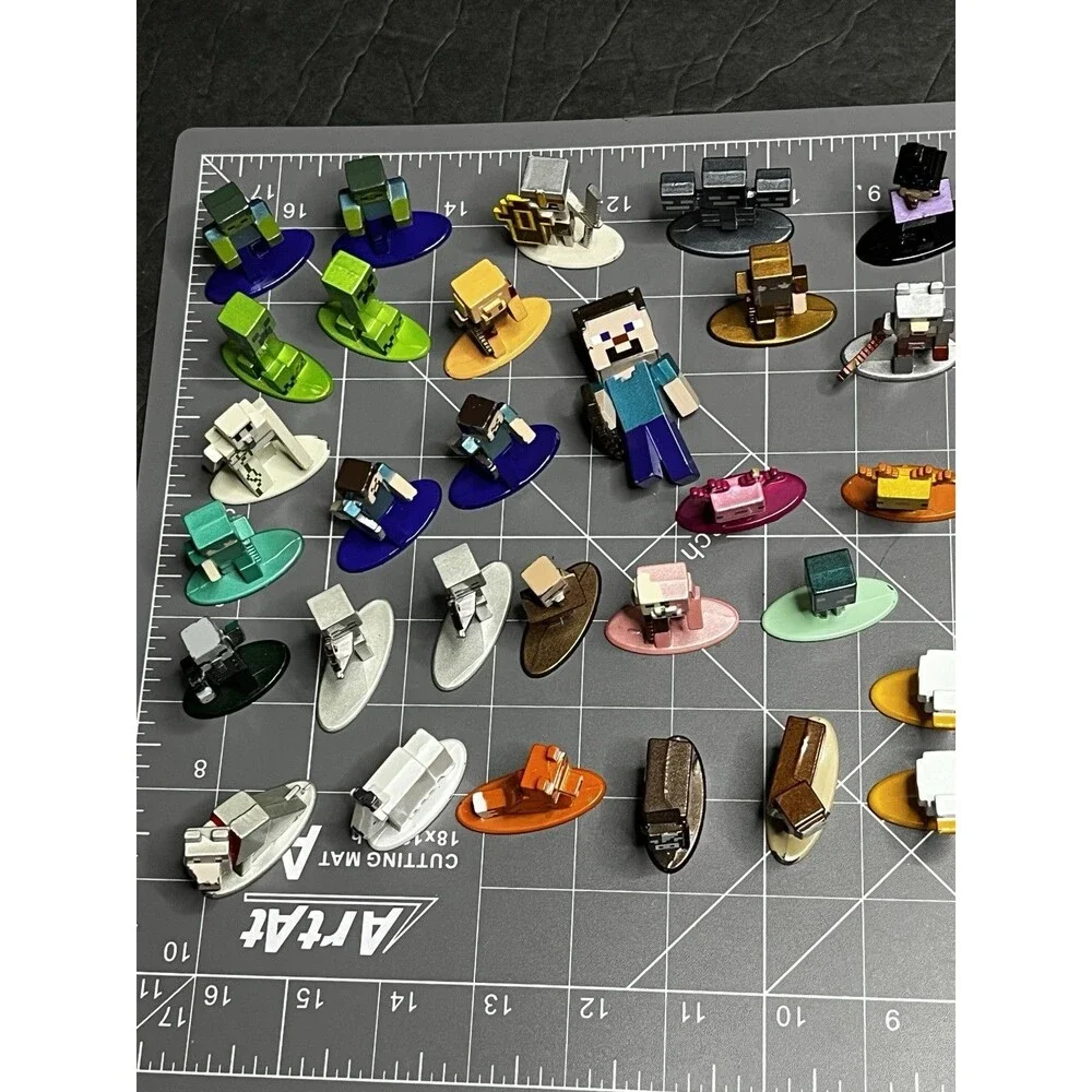Minecraft Nano Metalfigs Minecraft Set of 40 Die Cast Collectible Figures...